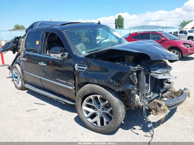 1GYS4HEF4BR****** · 2011 CADILLAC ESCALADE ESV LUXURY