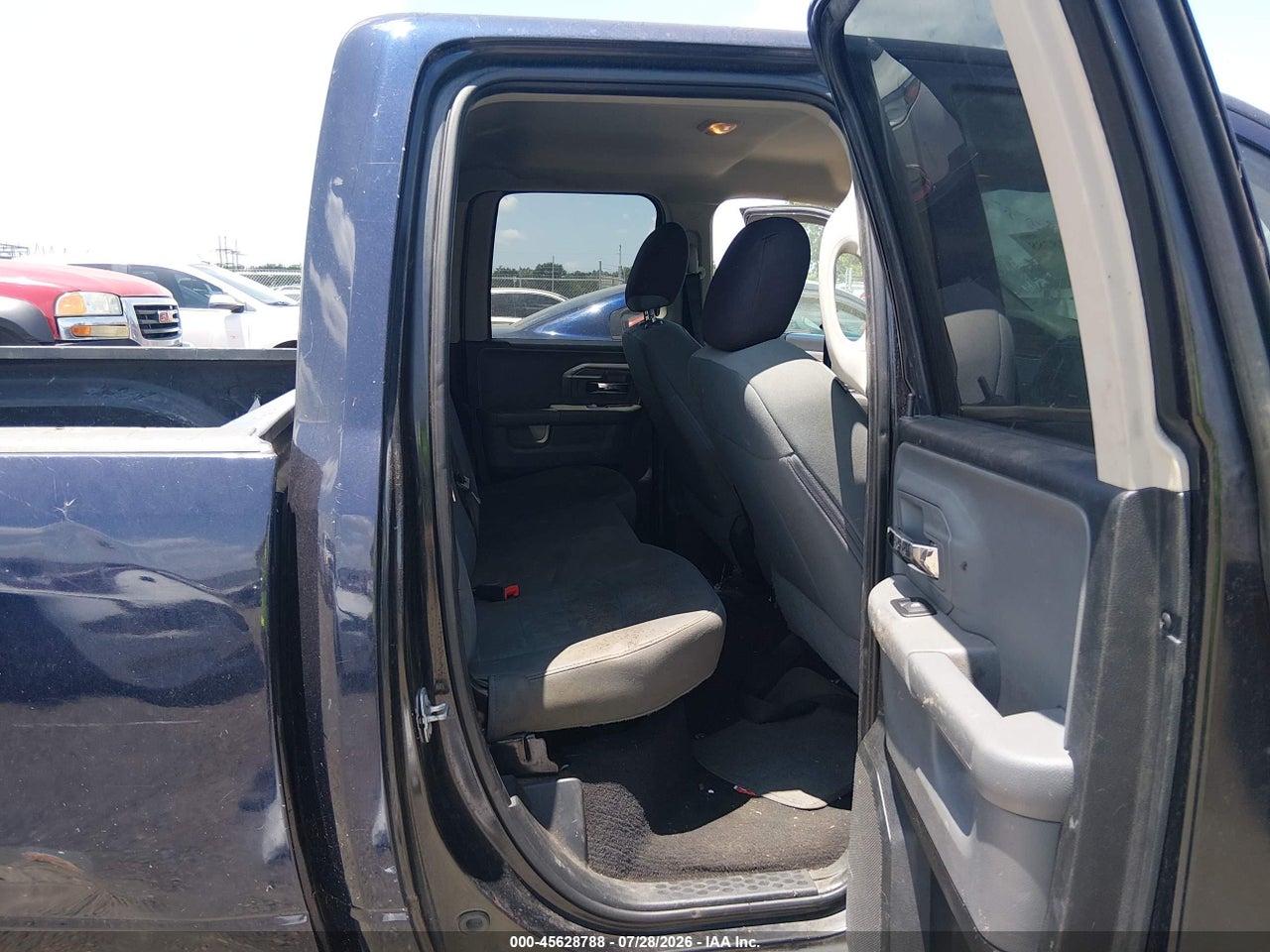 1C6RR6GT4JS****** · 2018 RAM 1500   · 8/11