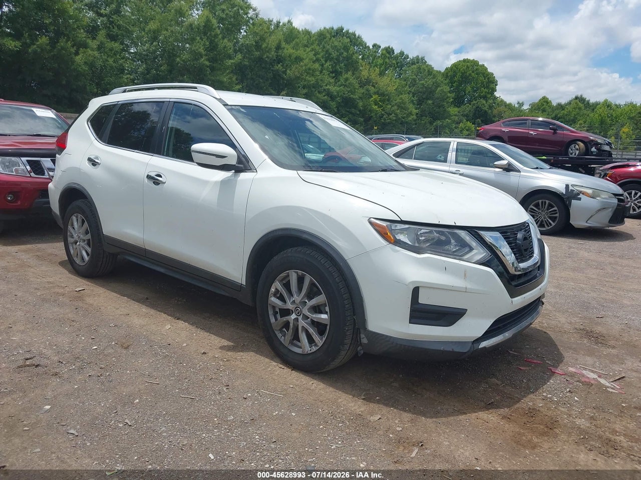 KNMAT2MV1HP****** · 2017 NISSAN ROGUE SV