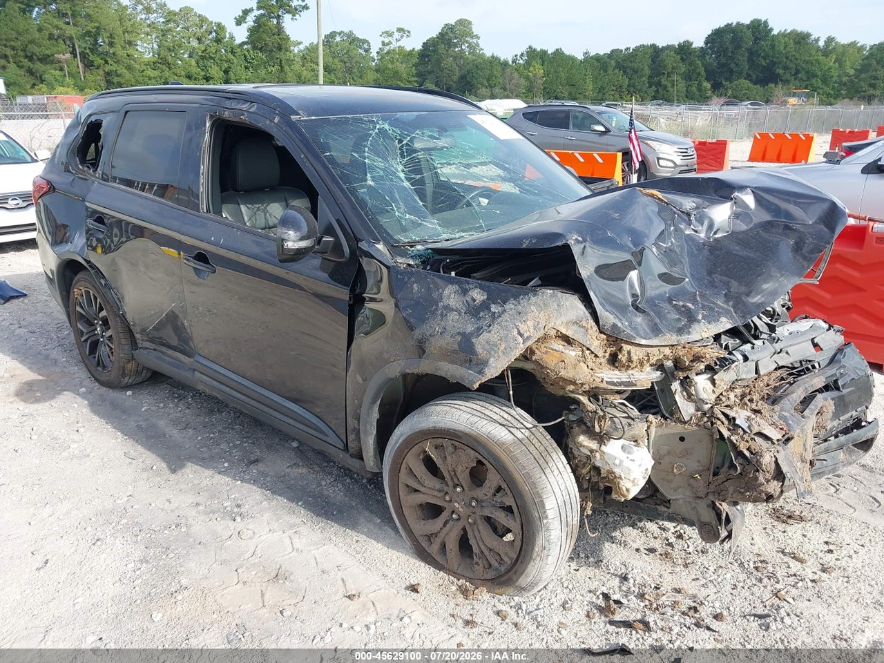 JA4AD3A31KZ****** · 2019 MITSUBISHI OUTLANDER LE