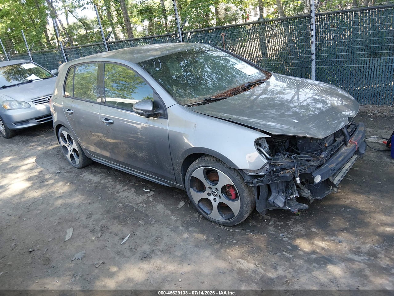 WVWHD7AJ8BW****** · 2011 VOLKSWAGEN GTI 4-DOOR