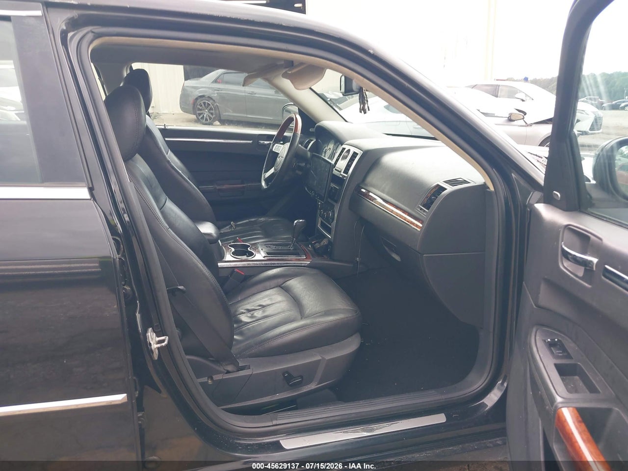 2010 CHRYSLER 300C HEMI · 5/11