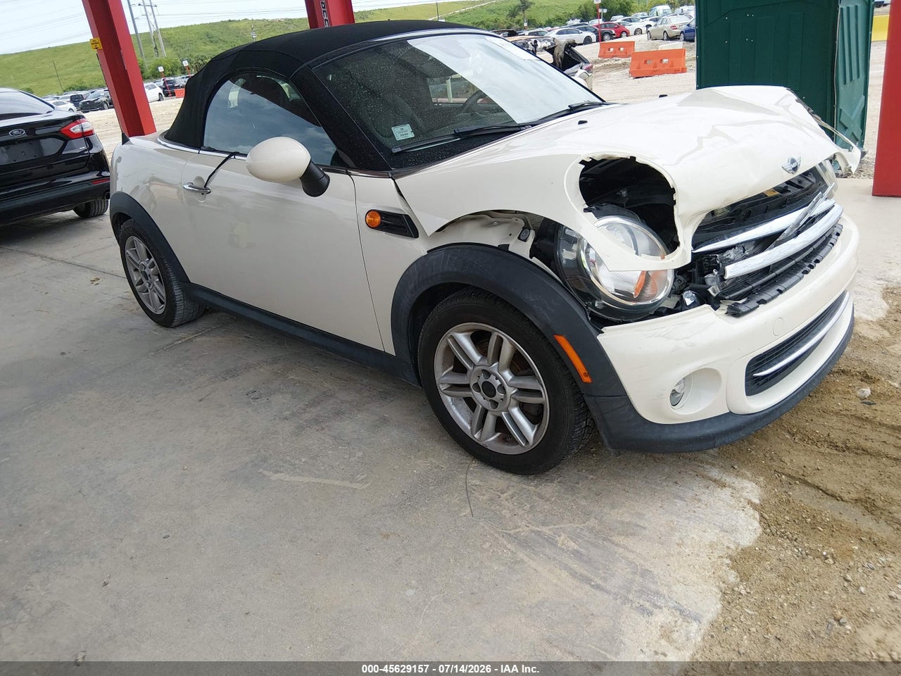 WMWSY1C57FT****** · 2015 MINI ROADSTER COOPER