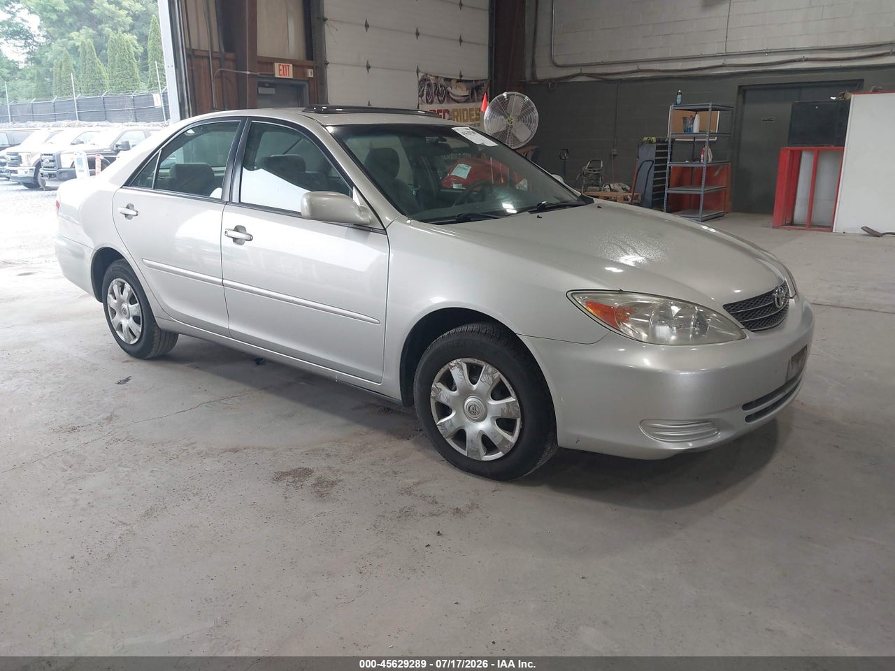 4T1BE32K44U****** · 2004 TOYOTA CAMRY LE