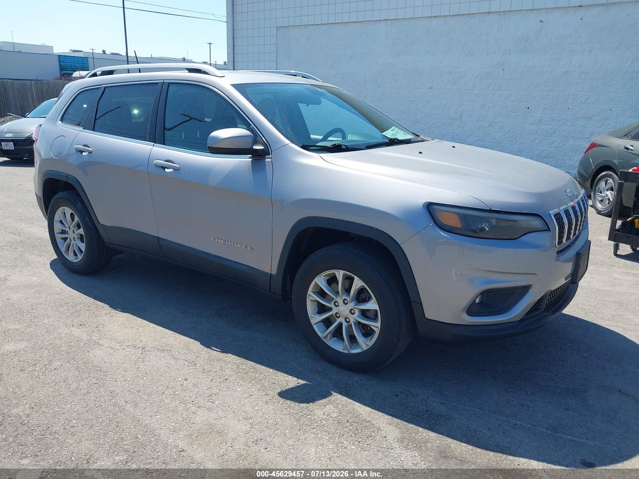 1C4PJMCB3KD****** · 2019 JEEP CHEROKEE LATITUDE 4X4