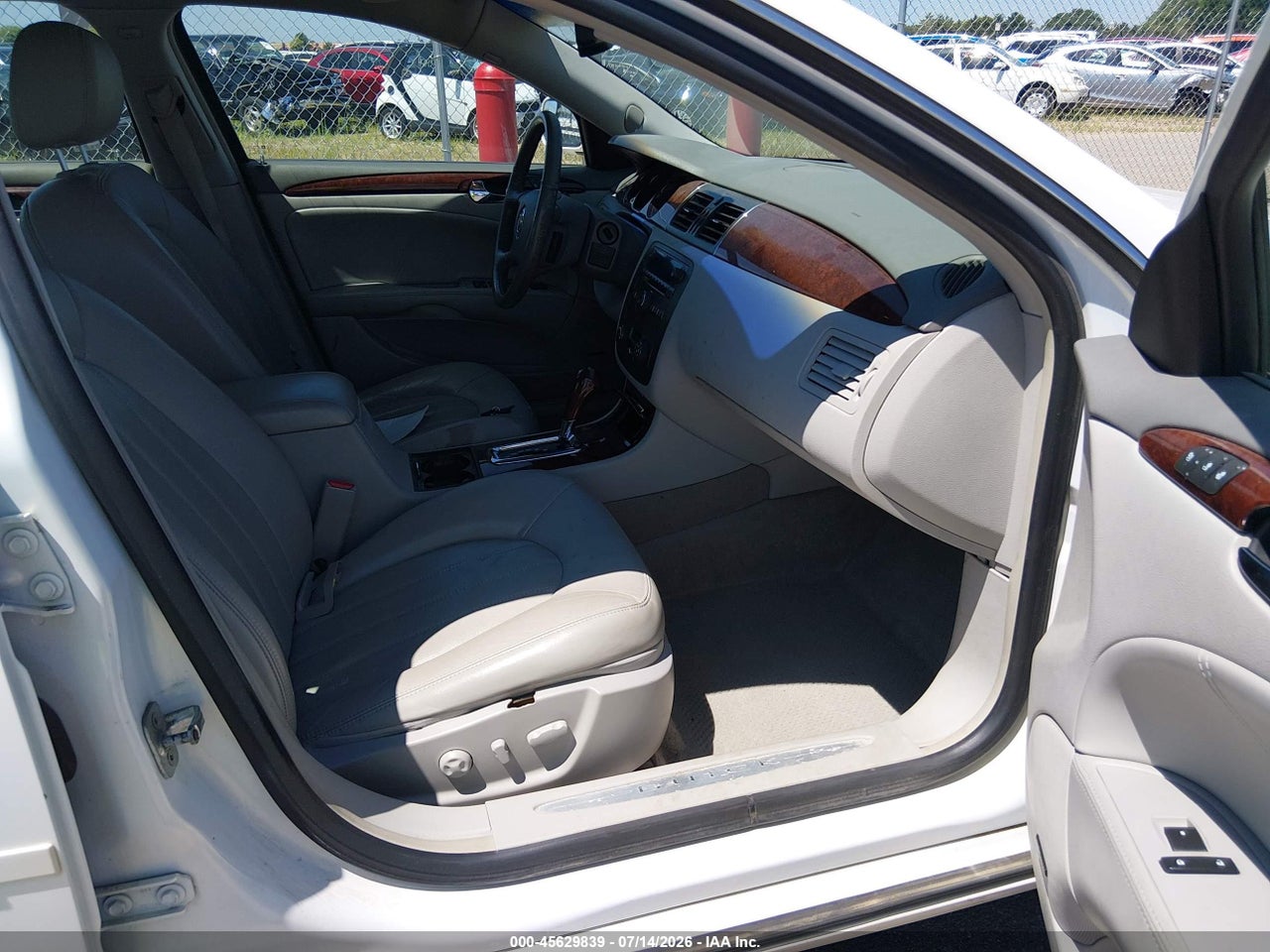 2007 BUICK LUCERNE CXS · 5/11