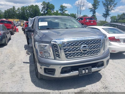 1N6AA1E62JN****** · 2018 NISSAN TITAN SV