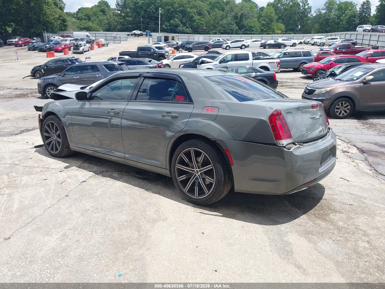 2019 CHRYSLER 300 300S · 3/10