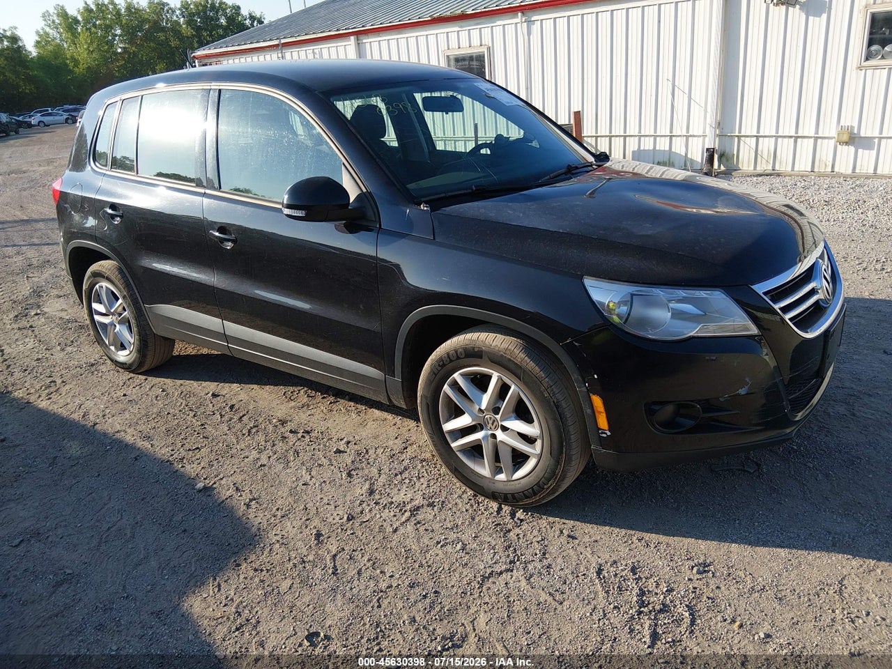 WVGBV7AX4BW****** · 2011 VOLKSWAGEN TIGUAN S