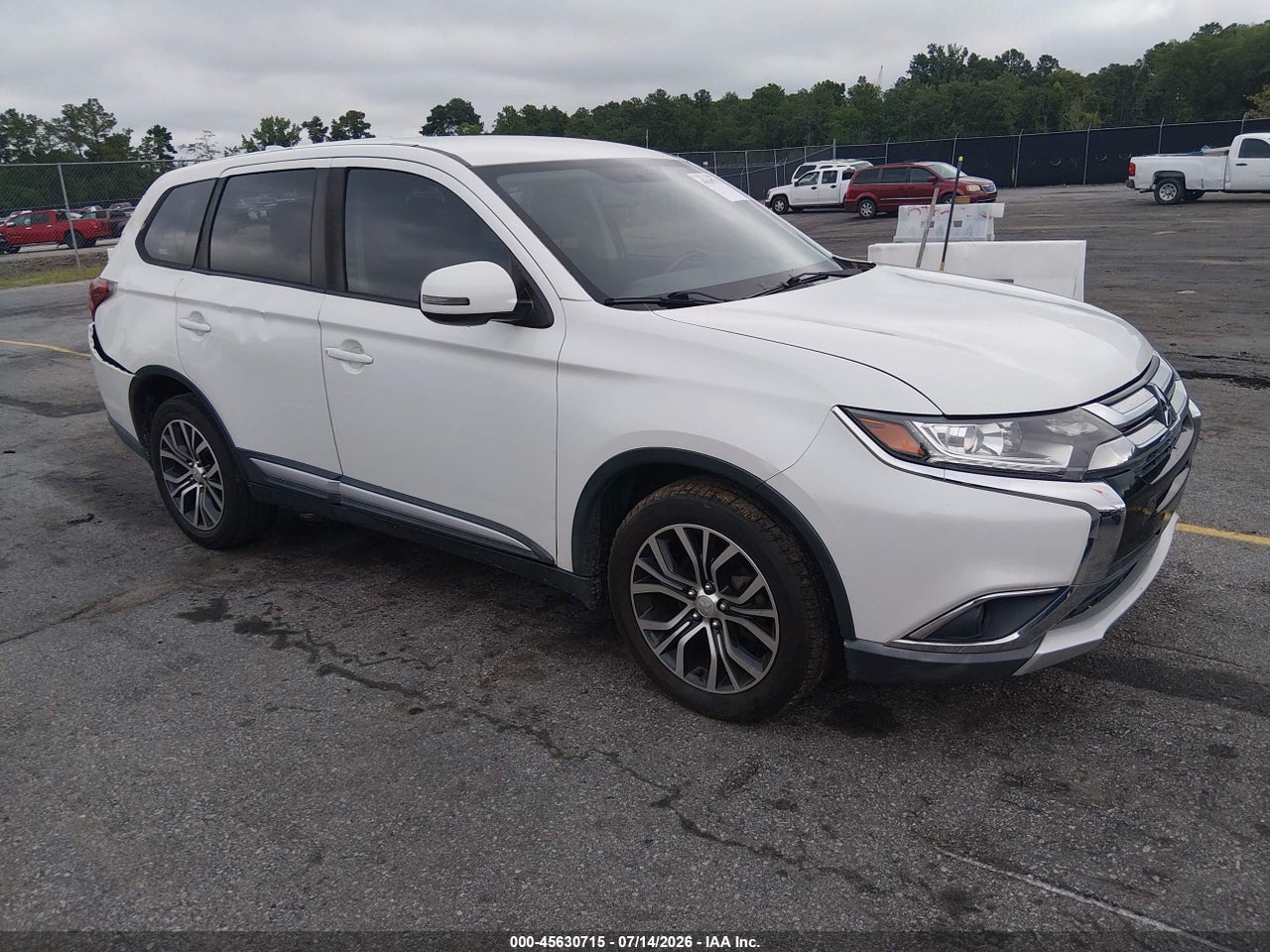 JA4AD3A36HZ****** · 2017 MITSUBISHI OUTLANDER SE
