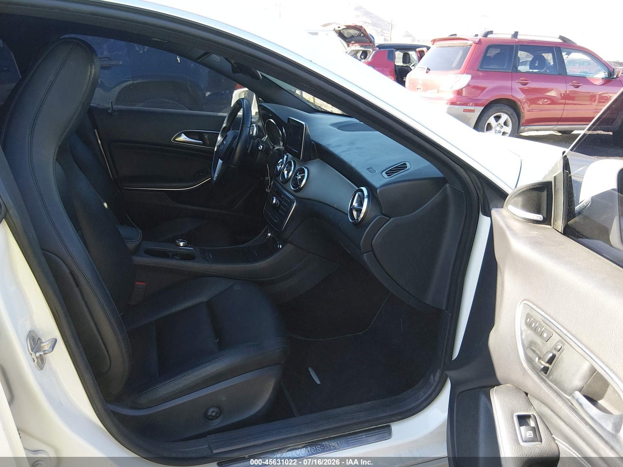 2014 MERCEDES-BENZ CLA 250   · 5/11