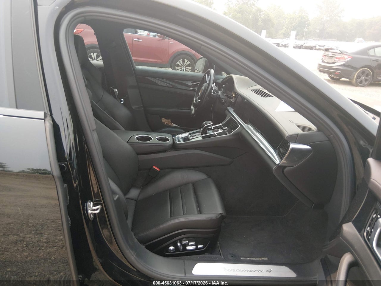 2020 PORSCHE PANAMERA 4 · 5/11