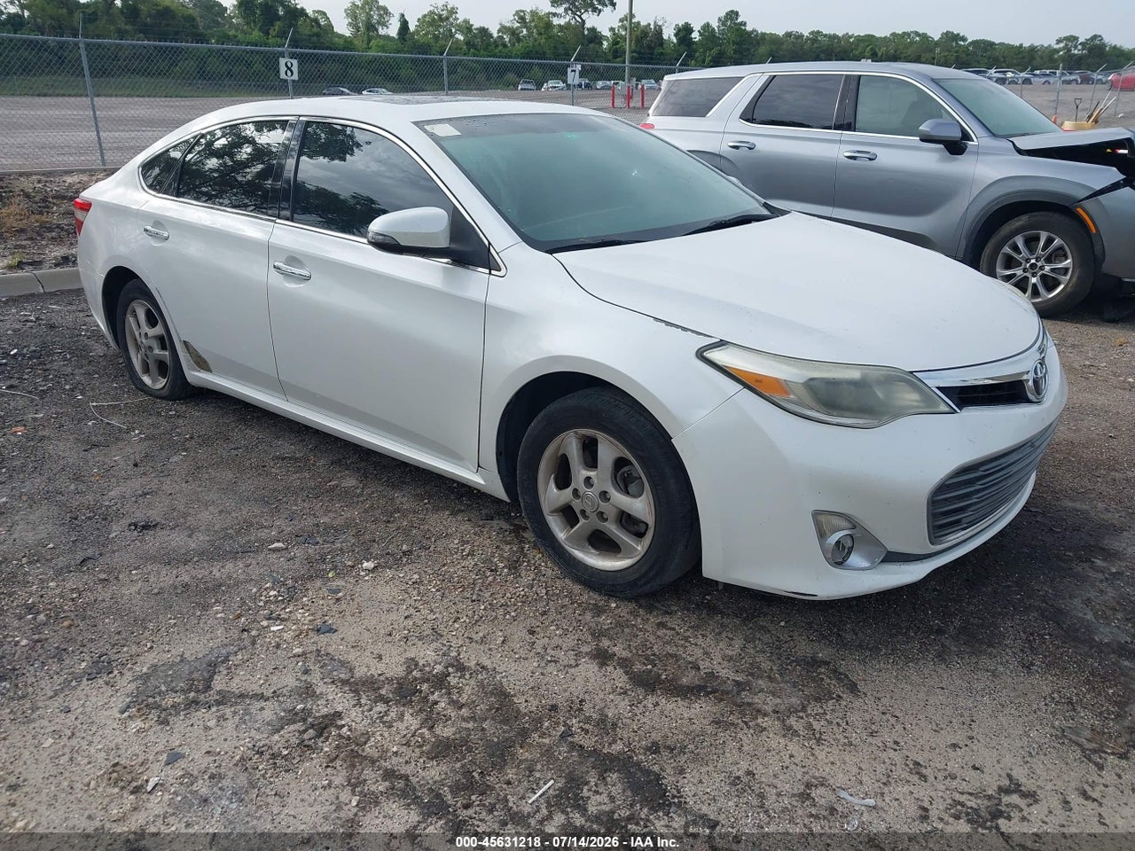 4T1BK1EB8DU****** · 2013 TOYOTA AVALON LIMITED