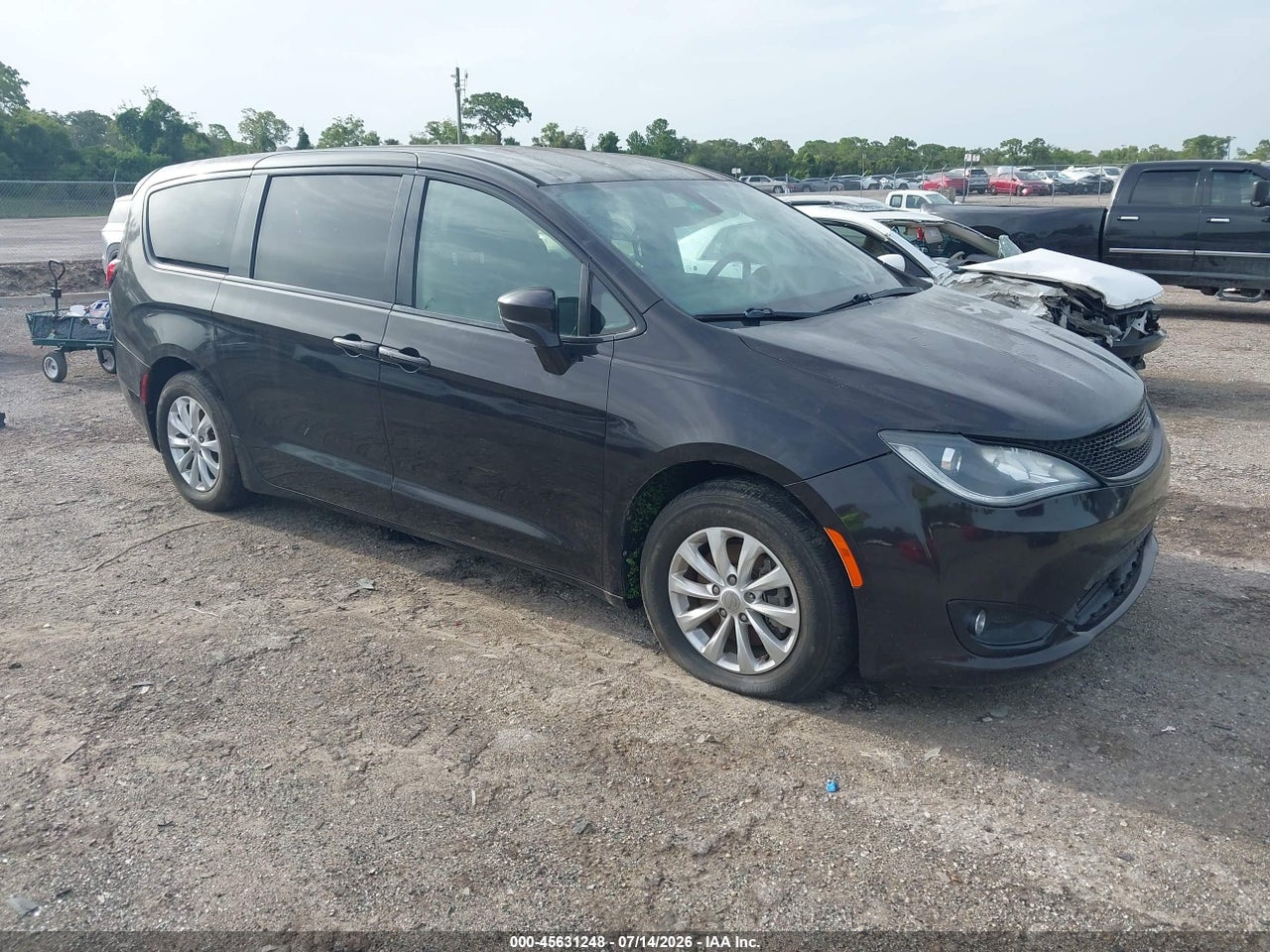 2C4RC1FG2JR****** · 2018 CHRYSLER PACIFICA TOURING PLUS