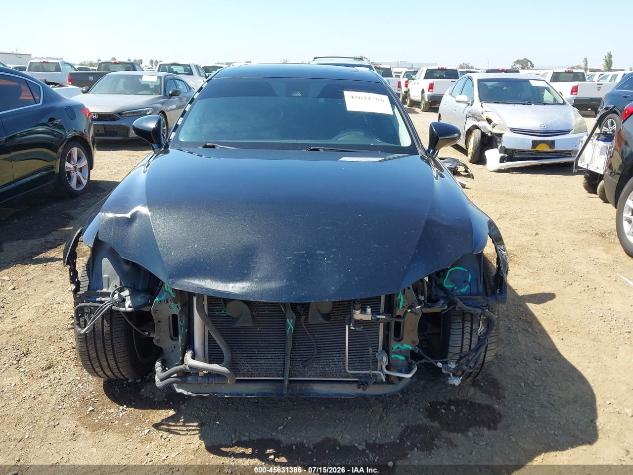 2017 LEXUS IS 200T · 6/11