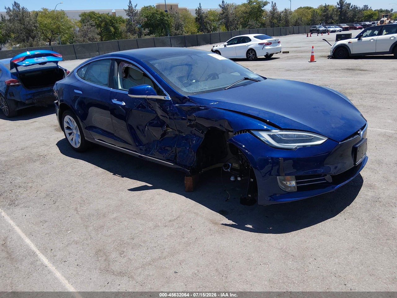 5YJSA1E26JF****** · 2018 TESLA MODEL S
