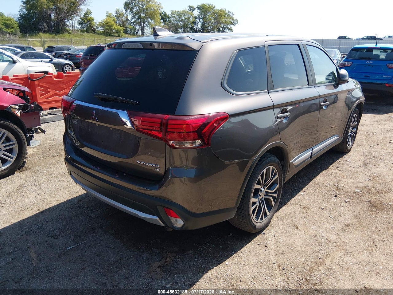 2017 MITSUBISHI OUTLANDER SE/SEL · 4/11