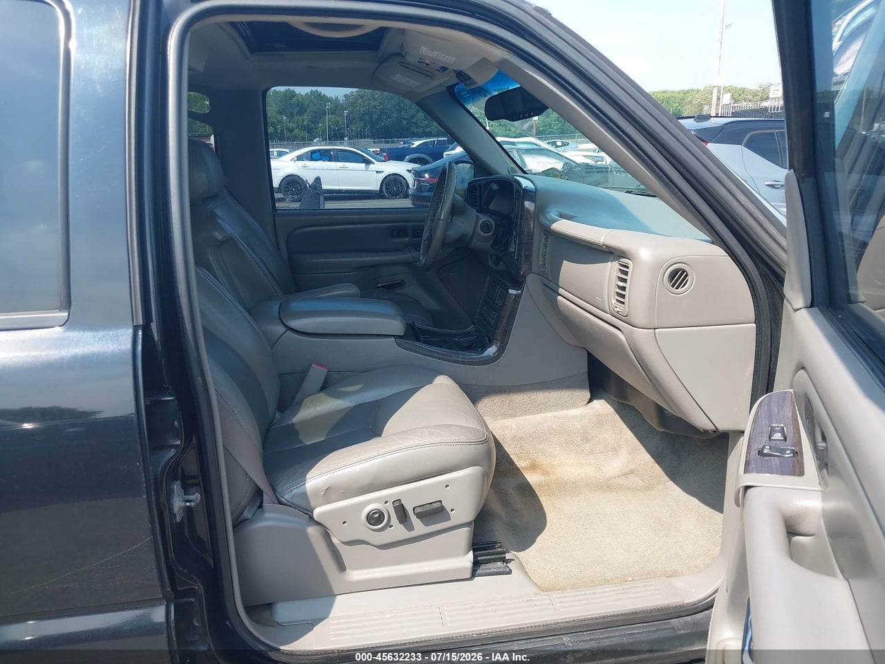 2005 GMC YUKON XL 1500 DENALI · 5/11