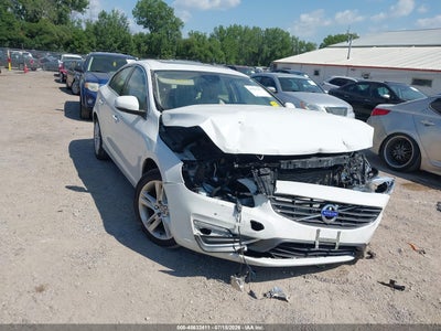 YV1612TKXF1****** · 2015 VOLVO S60 T5 PREMIER