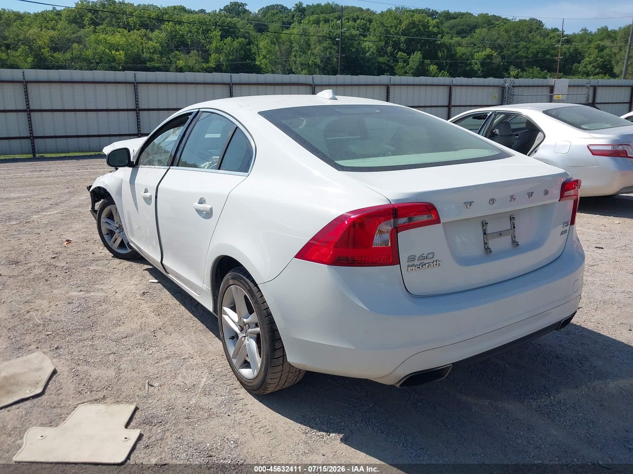 2015 VOLVO S60 T5 PREMIER · 3/11