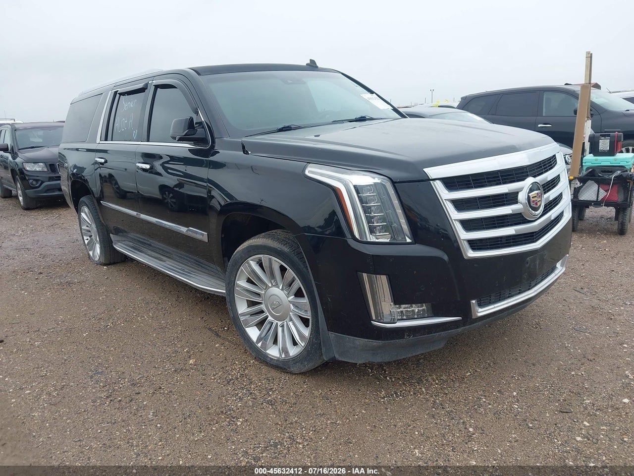 1GYS4HKJ8FR****** · 2015 CADILLAC ESCALADE ESV LUXURY
