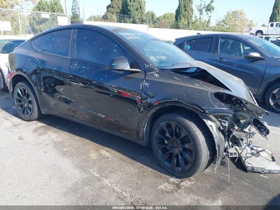 7SAYGDEE7RA****** · 2024 TESLA MODEL Y LONG RANGE DUAL MOTOR ALL-WHEEL DRIVE