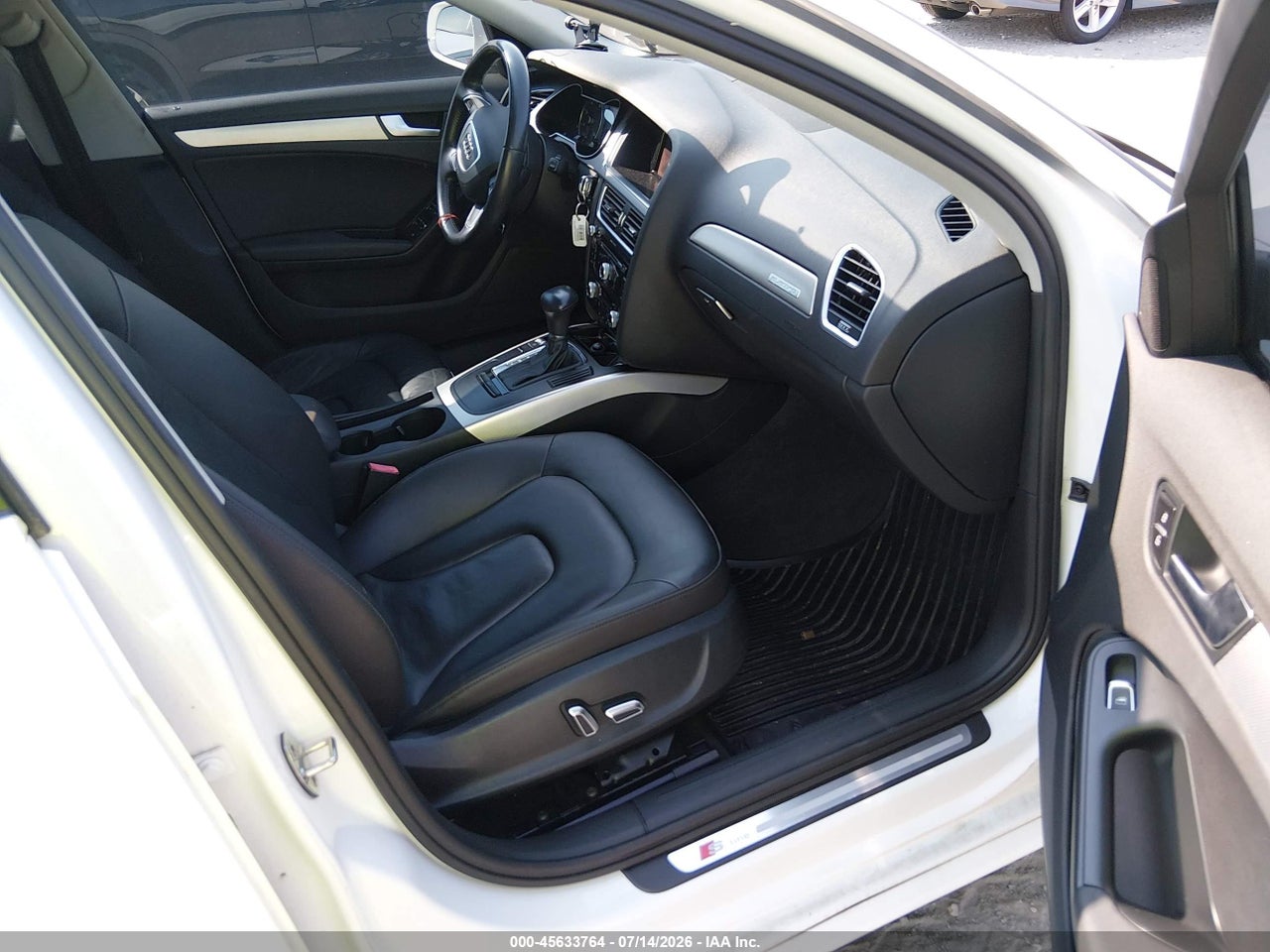 2015 AUDI A4 2.0T PREMIUM · 5/11