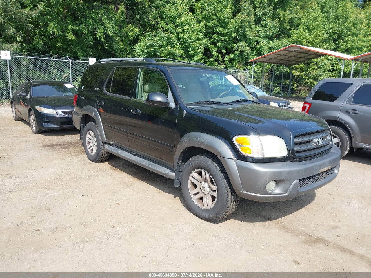 5TDBT44A84S****** · 2004 TOYOTA SEQUOIA SR5 V8