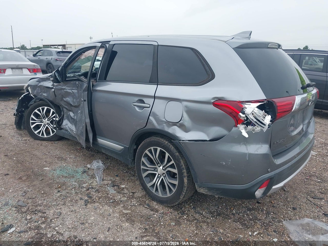 2017 MITSUBISHI OUTLANDER SE · 3/11