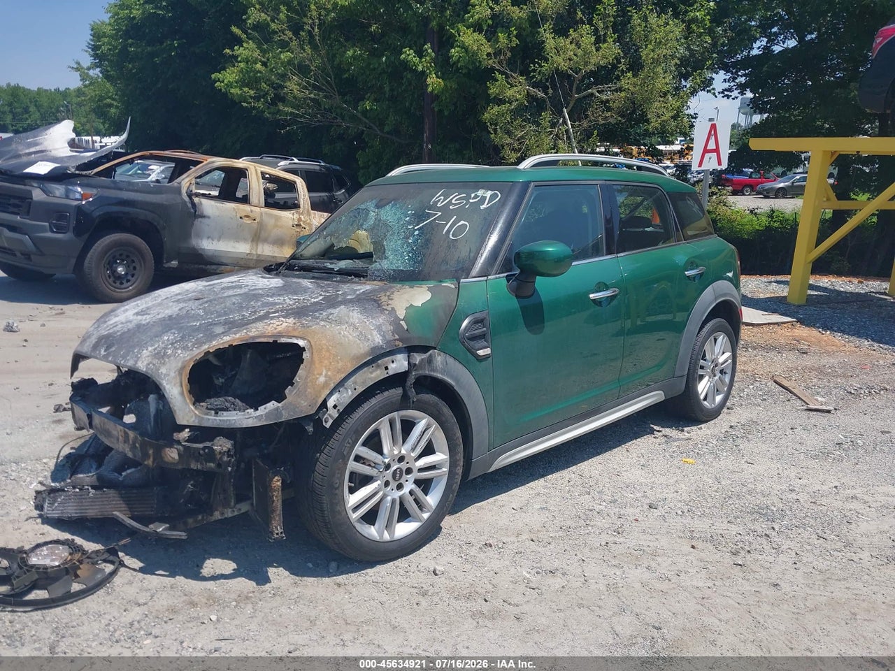 2020 MINI COUNTRYMAN COOPER · 2/10