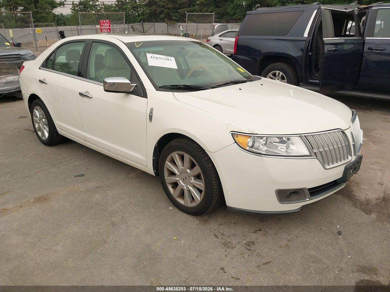 3LNHL2JC4CR****** · 2012 LINCOLN MKZ