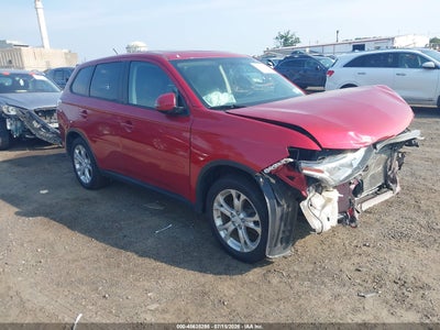 JA4AD3A32FZ****** · 2015 MITSUBISHI OUTLANDER SE