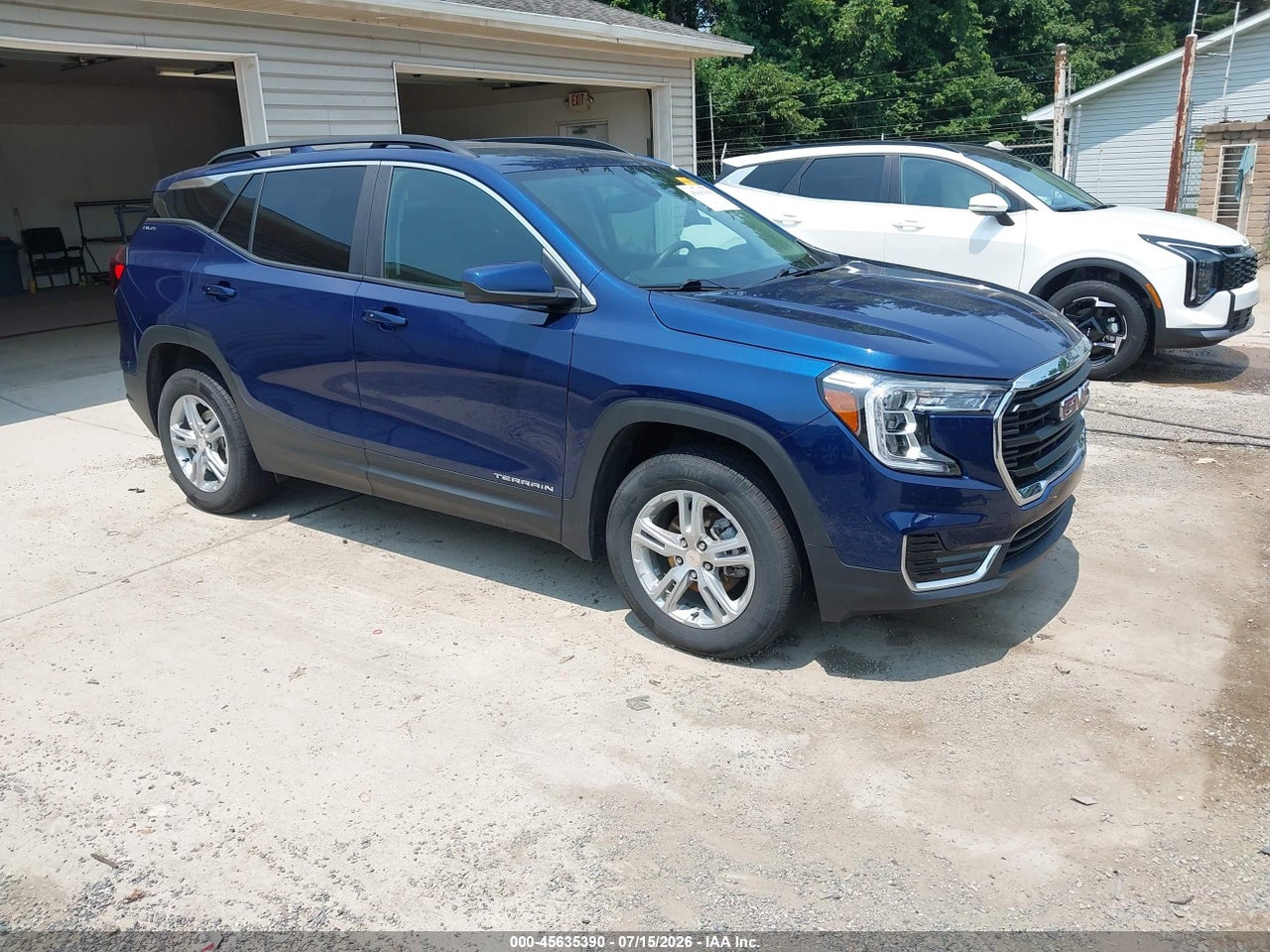 3GKALTEG4PL****** · 2023 GMC TERRAIN AWD SLE