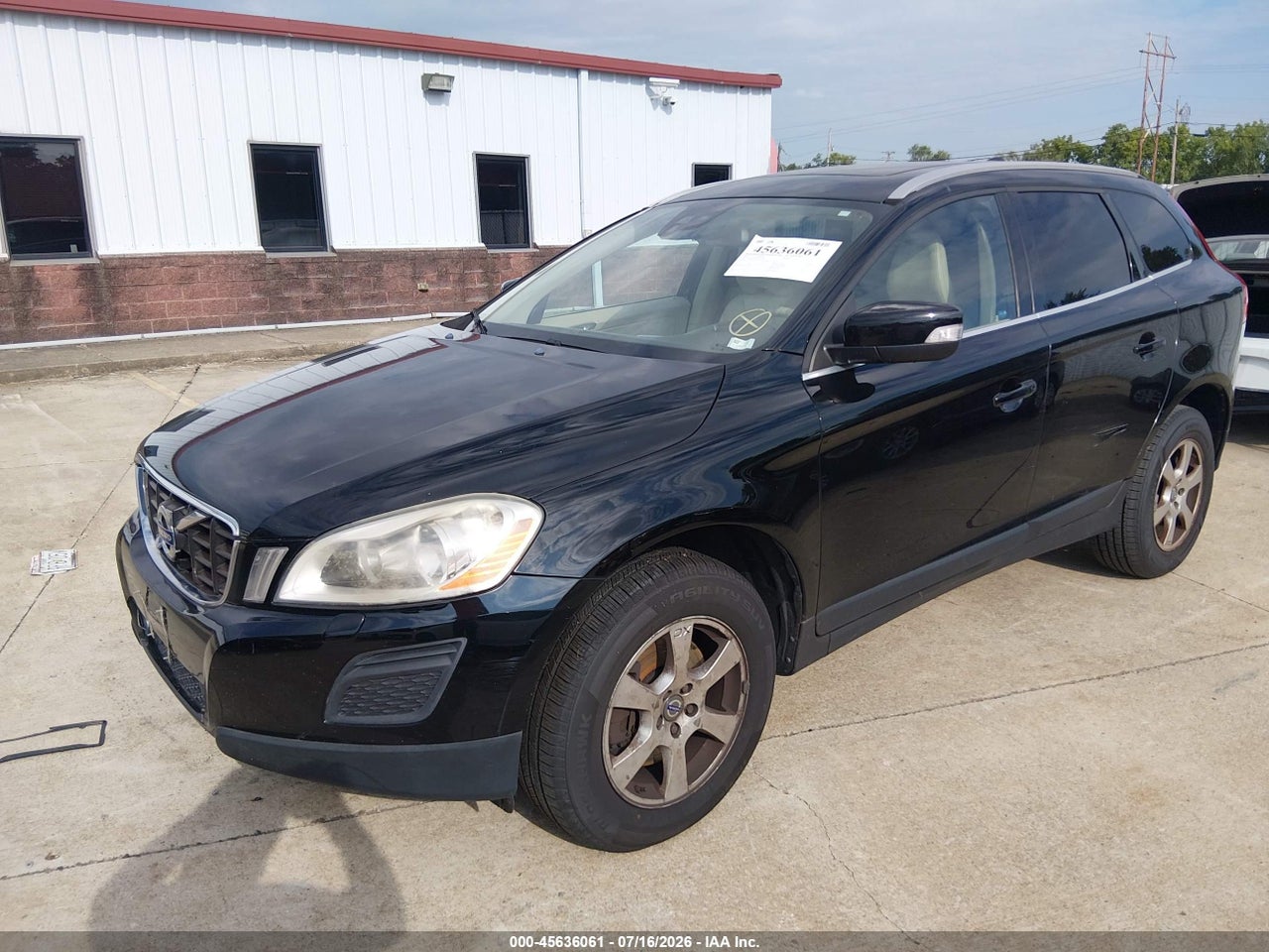2012 VOLVO XC60 3.2/3.2 PLATINUM/3.2 PREMIER/3.2 PREMIER PLUS · 2/11
