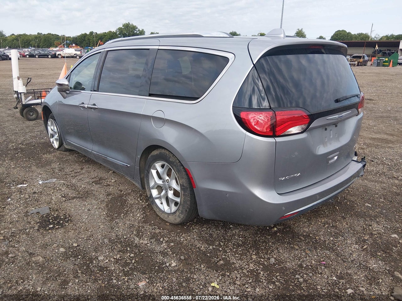2020 CHRYSLER PACIFICA LIMITED · 3/11