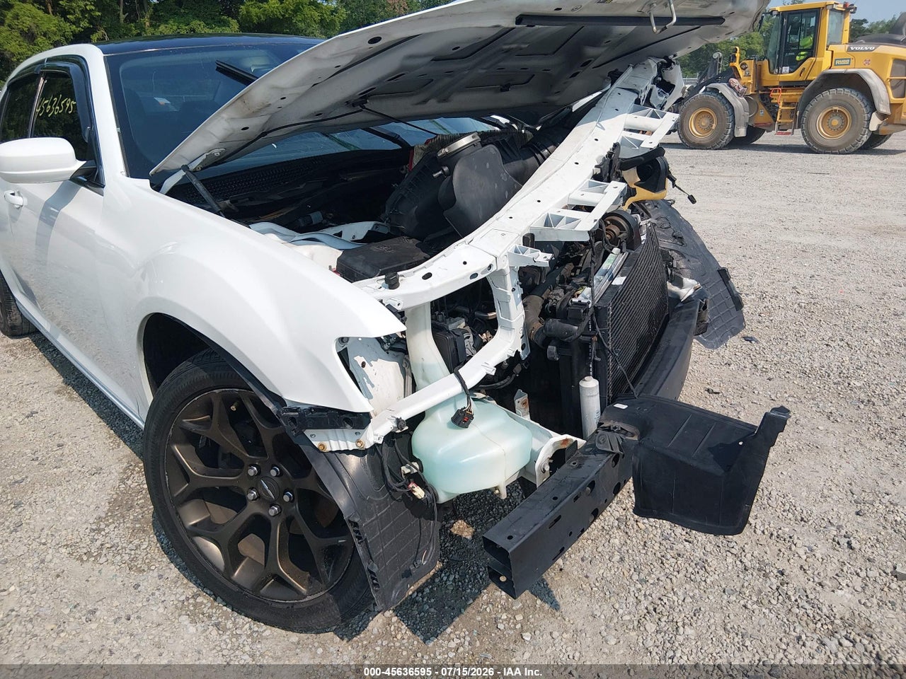2015 CHRYSLER 300 LIMITED · 6/11