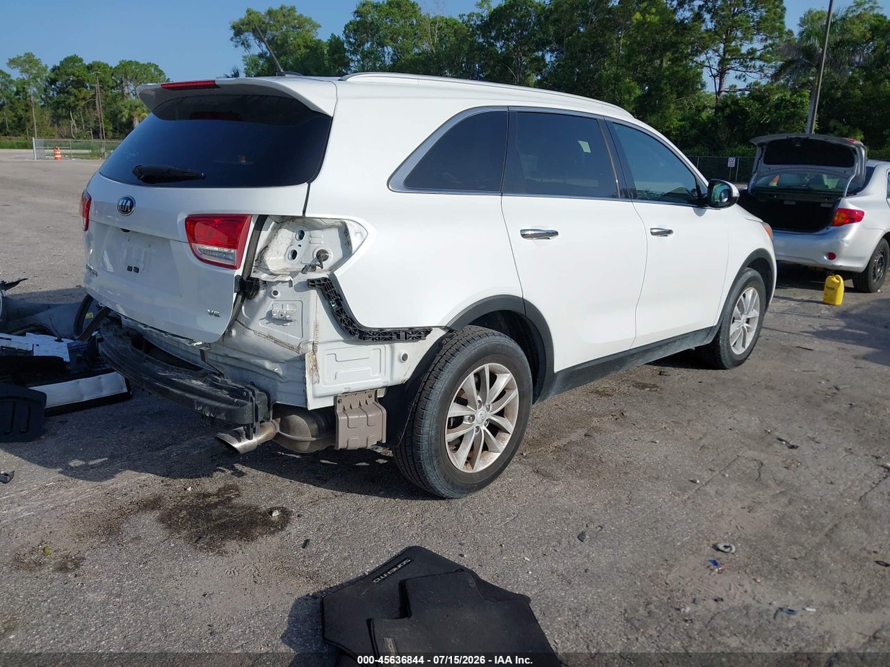 2018 KIA SORENTO 3.3L LX · 4/11