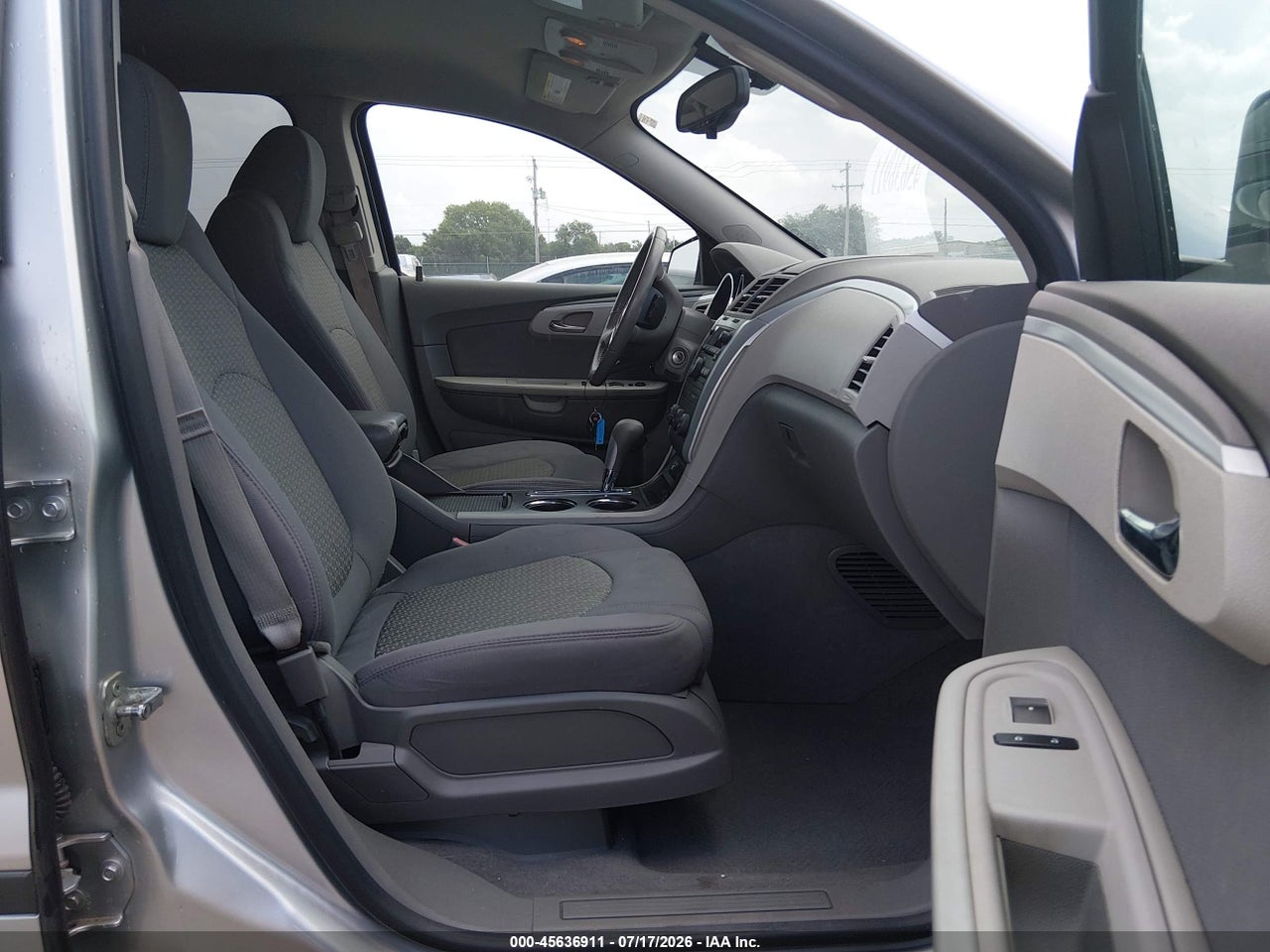 2012 CHEVROLET TRAVERSE LS · 5/11