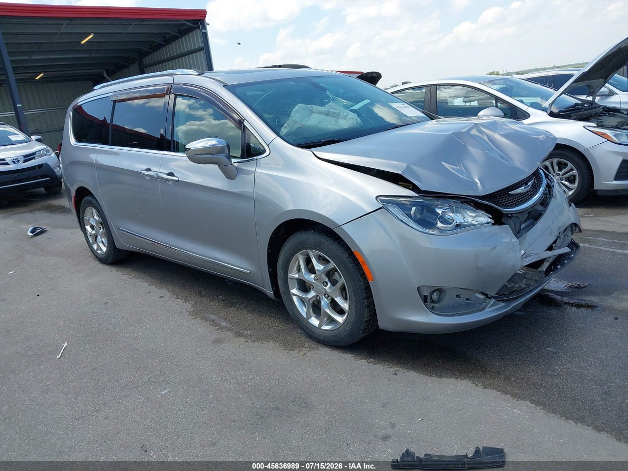 2C4RC1GG9HR****** · 2017 CHRYSLER PACIFICA LIMITED