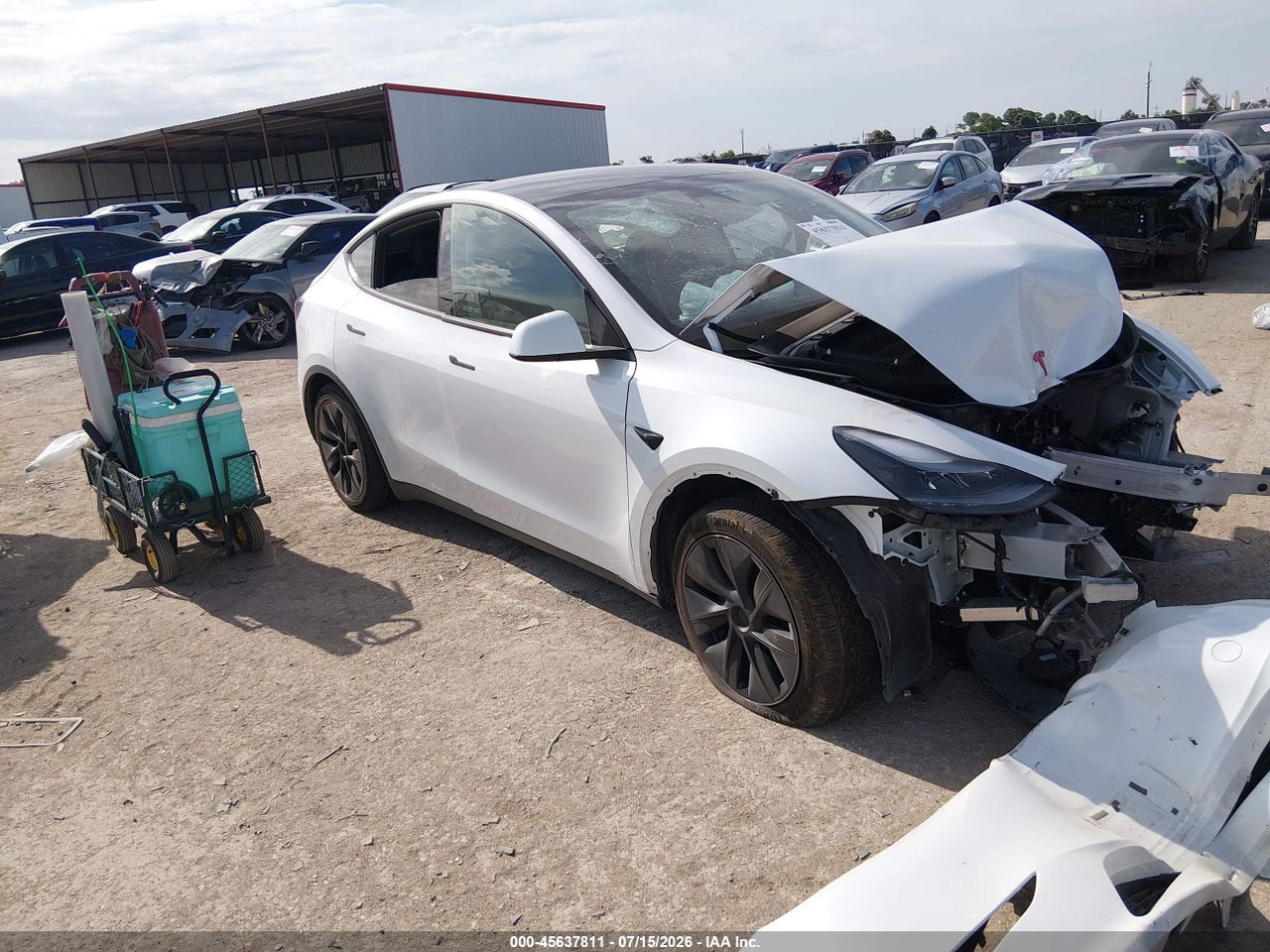 7SAYGAEE9SF****** · 2025 TESLA MODEL Y LONG RANGE DUAL MOTOR ALL-WHEEL DRIVE