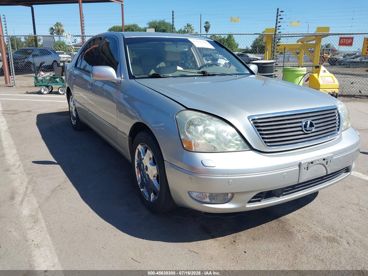JTHBN30F320****** · 2002 LEXUS LS 430