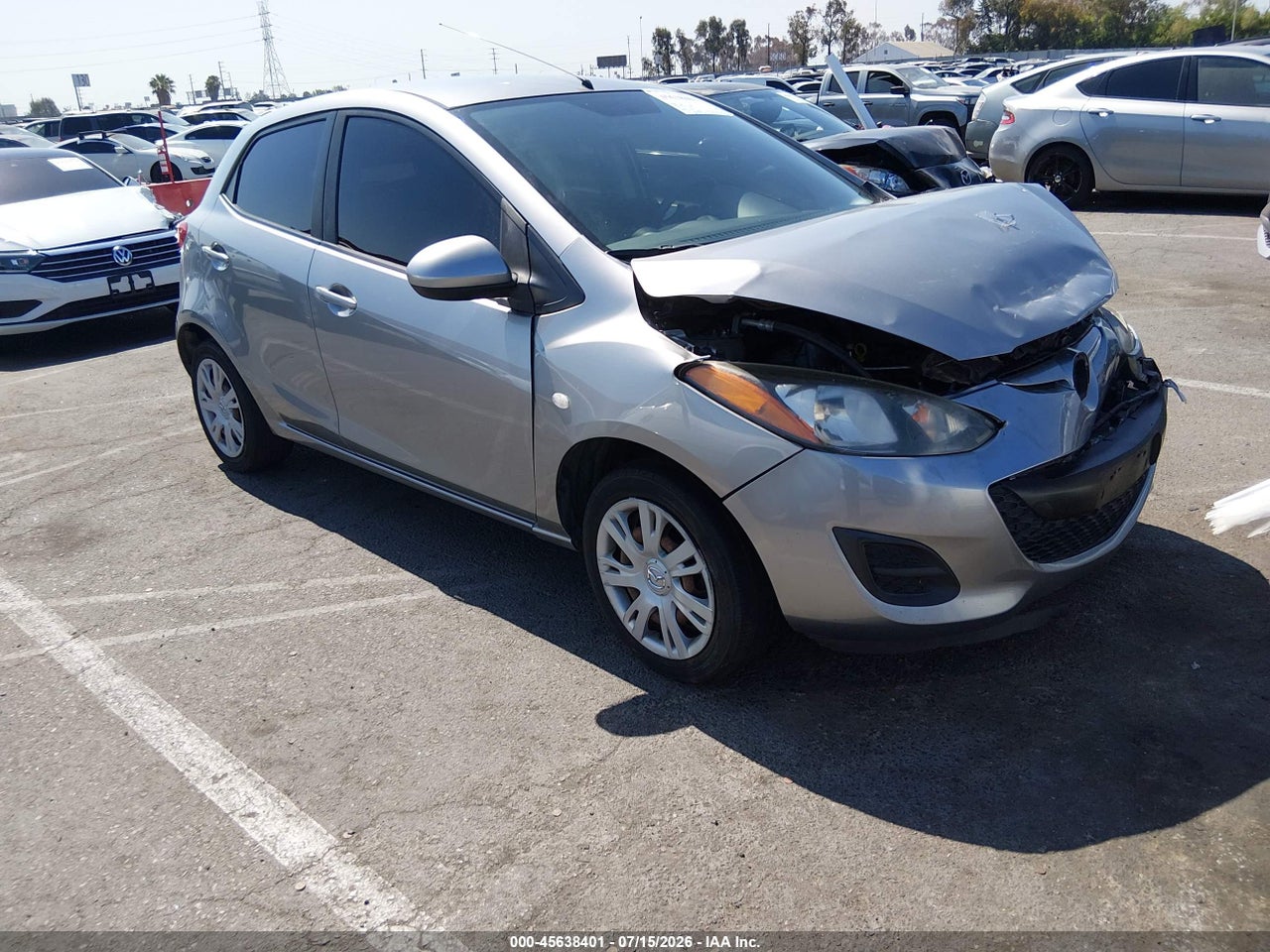JM1DE1KZ8D0****** · 2013 MAZDA MAZDA2 SPORT