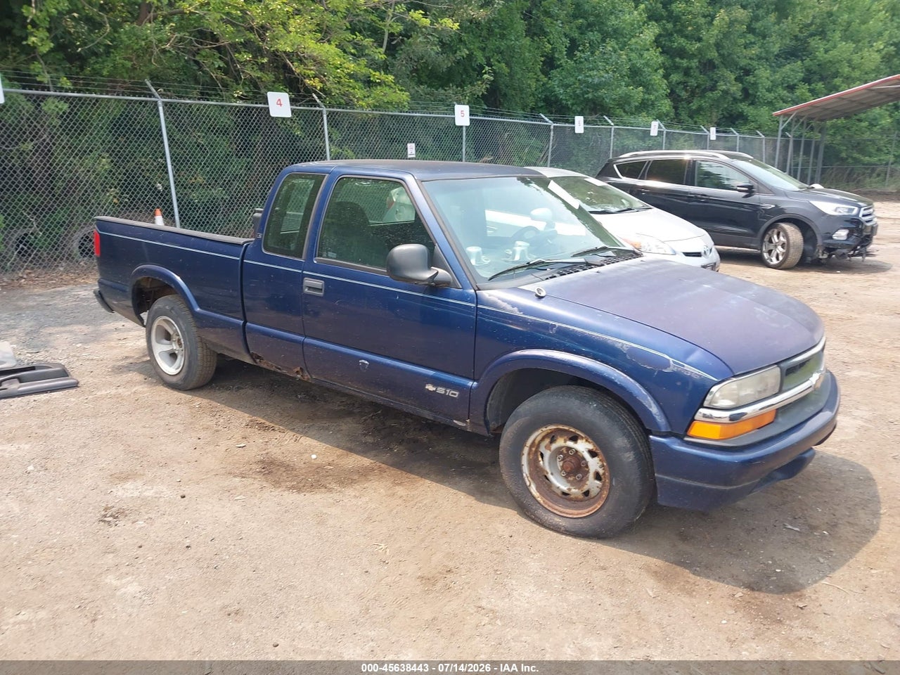 1GCCS1941W8****** · 1998 CHEVROLET S-10 LS
