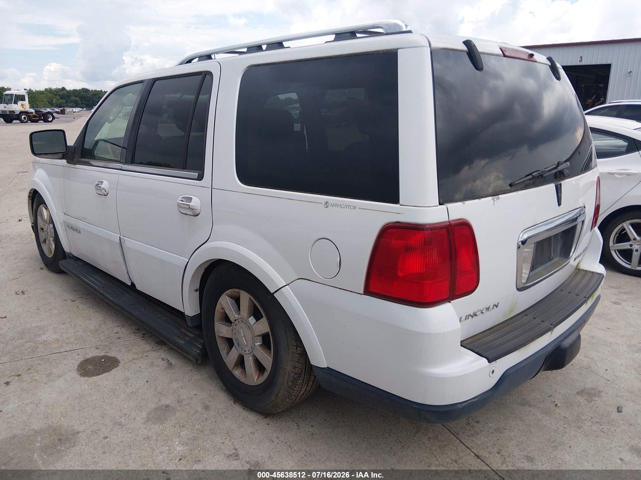 2006 LINCOLN NAVIGATOR LUXURY/ULTIMATE · 3/11