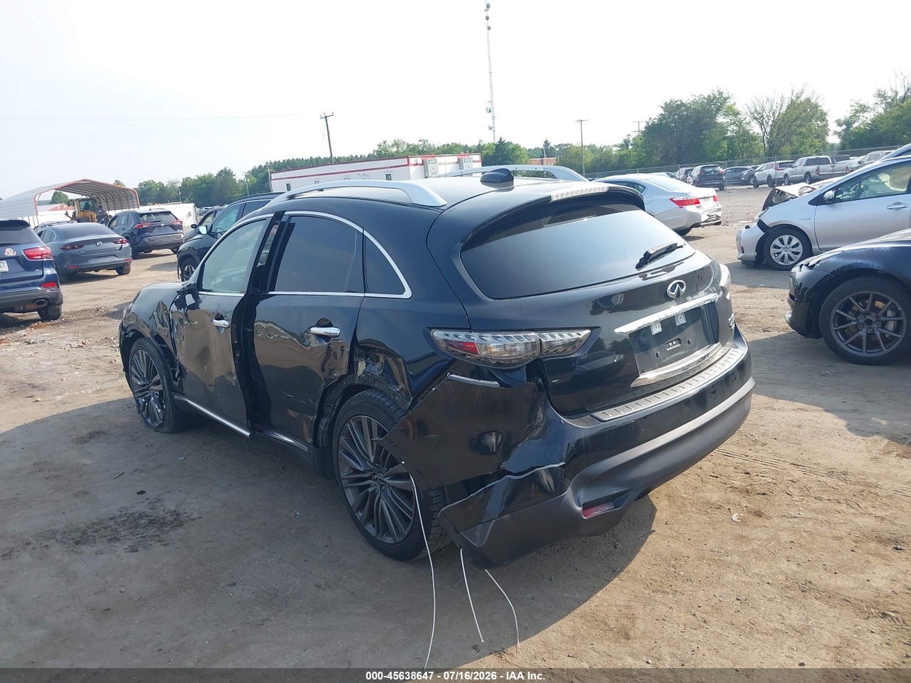 2017 INFINITI QX70 · 3/11