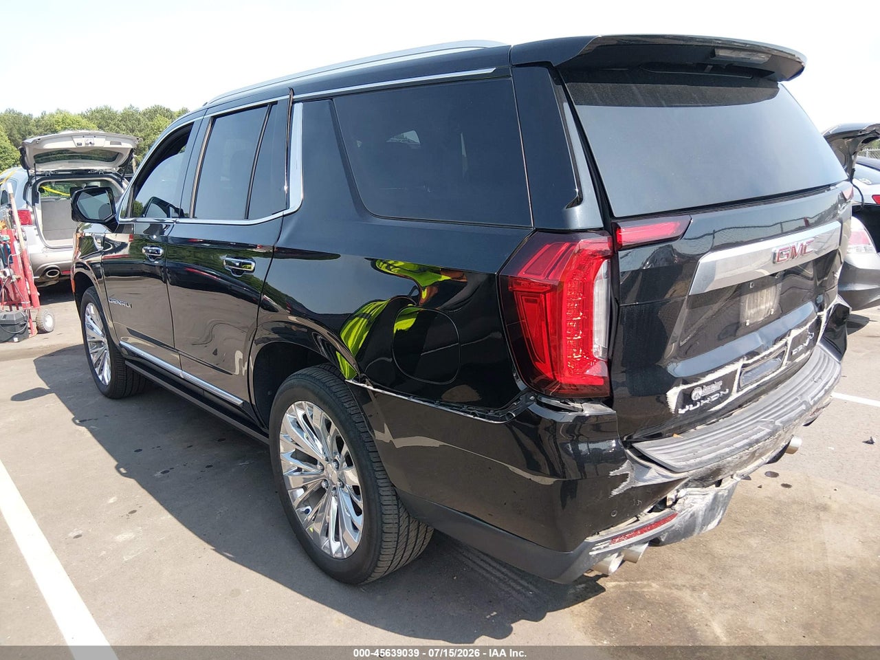 2021 GMC YUKON 4WD DENALI · 3/11