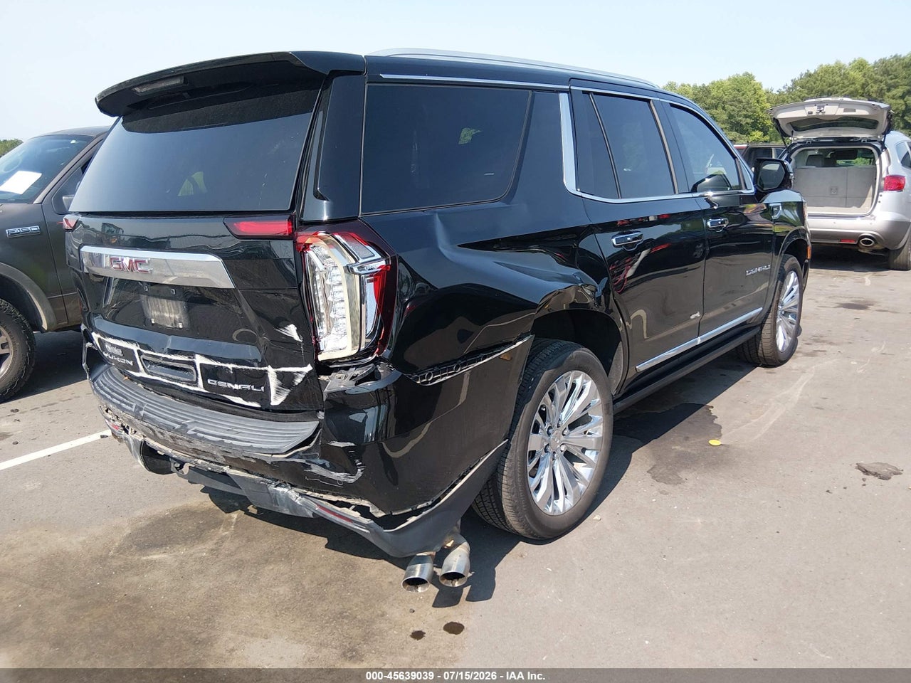 2021 GMC YUKON 4WD DENALI · 4/11