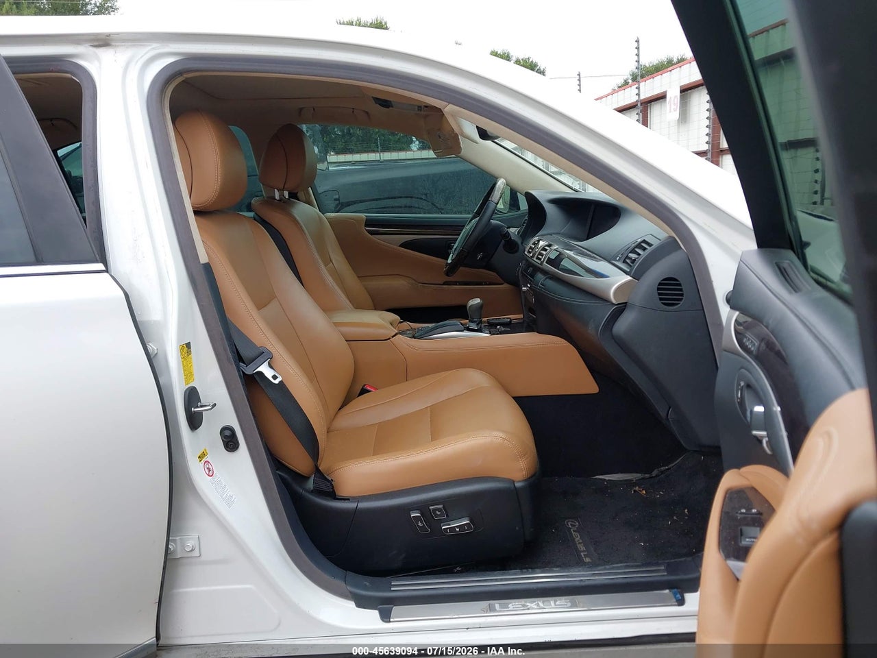 2014 LEXUS LS 460 L · 5/11