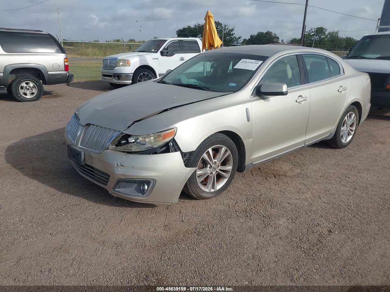 2011 LINCOLN MKS · 2/11