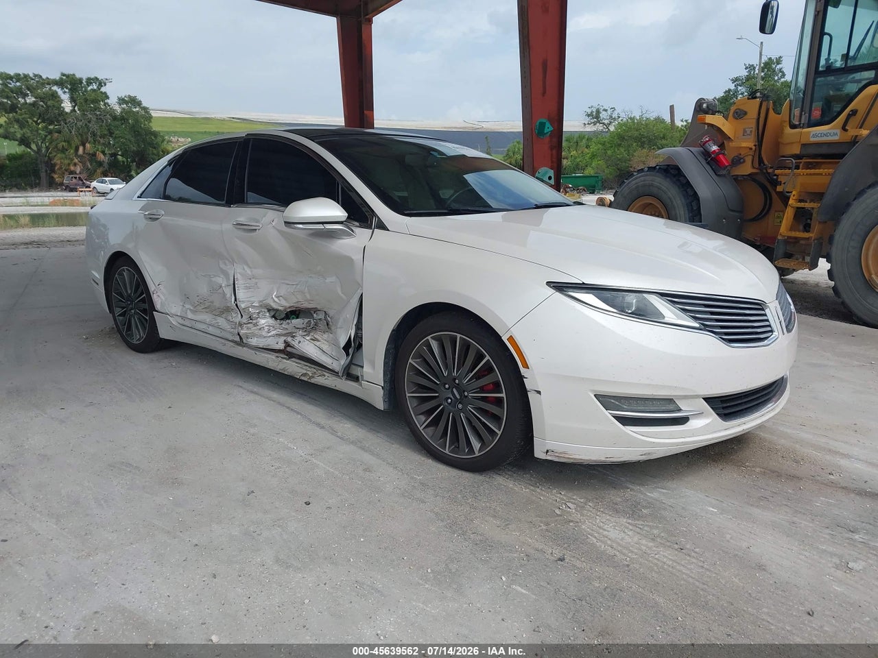 3LN6L2LU5FR****** · 2015 LINCOLN MKZ HYBRID